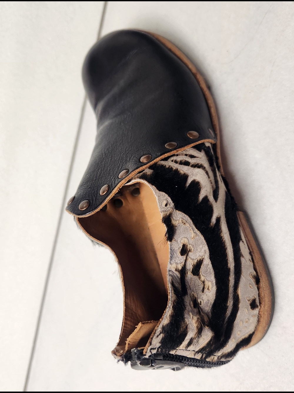 CYDWOQ Handmade Black Leather Studded Mules Cow Hair Calf Print EU 37.5 US 7.5 - Picture 6 of 10